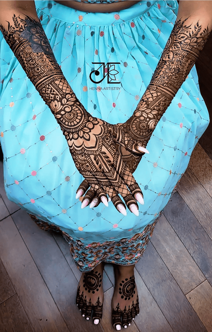 Ravishing Gorgeous Henna Design