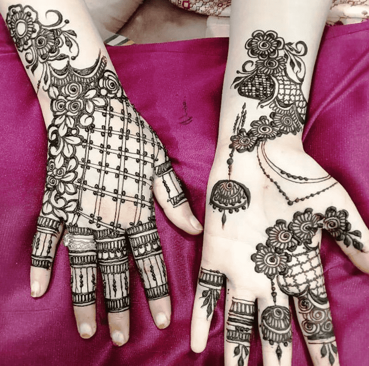 Dazzling Graceful Henna Design