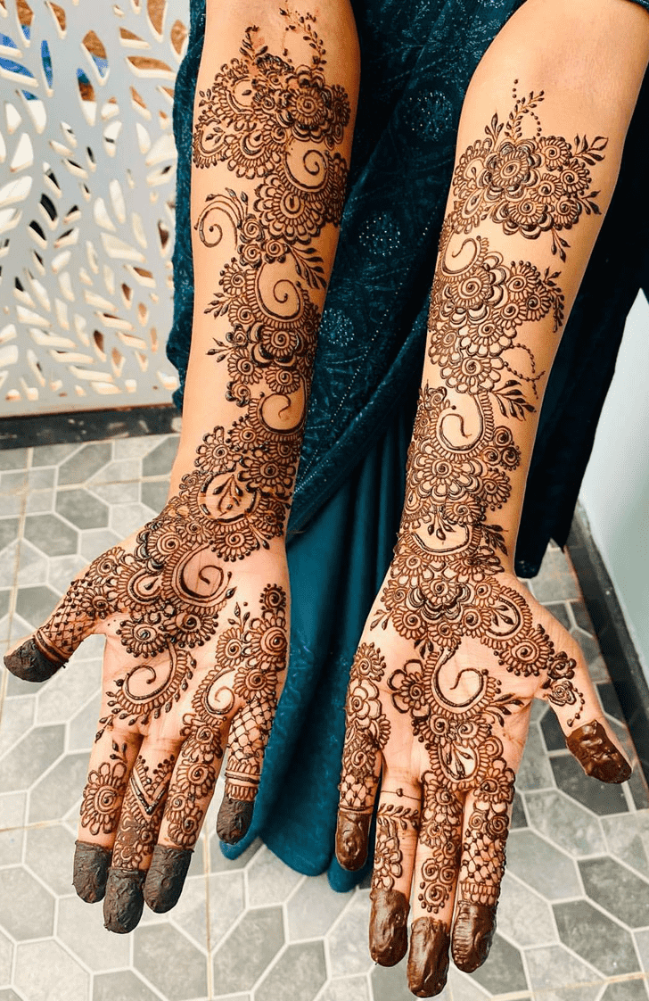 Fair Graceful Henna Design