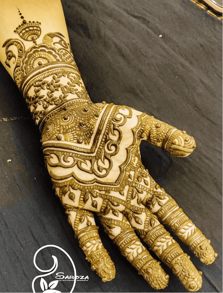 Lovely Graceful Mehndi Design