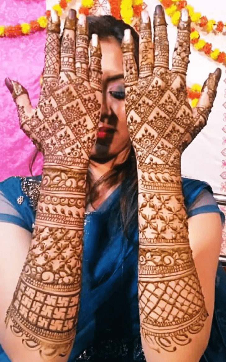 Marvelous Graceful Henna Design