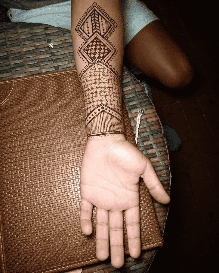 Pretty Groom Henna Design