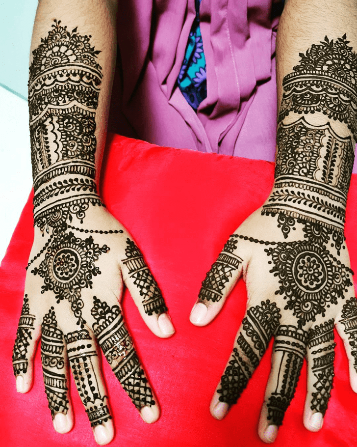 Grand Gujarati Henna Design