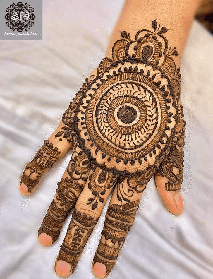 Ideal Gulmarg Henna Design