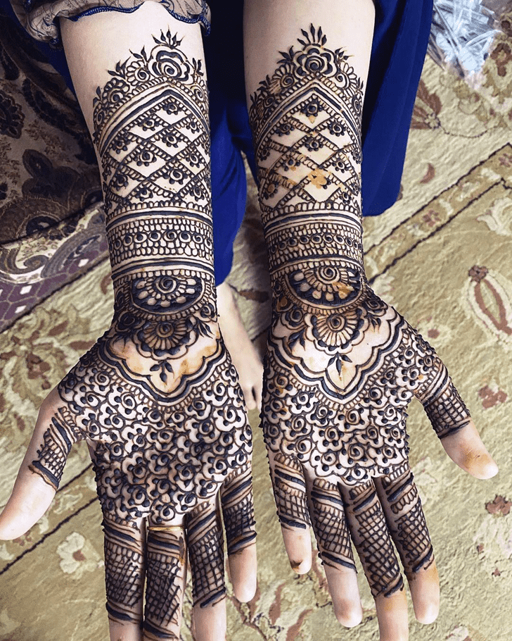 Radiant Gulmarg Henna Design