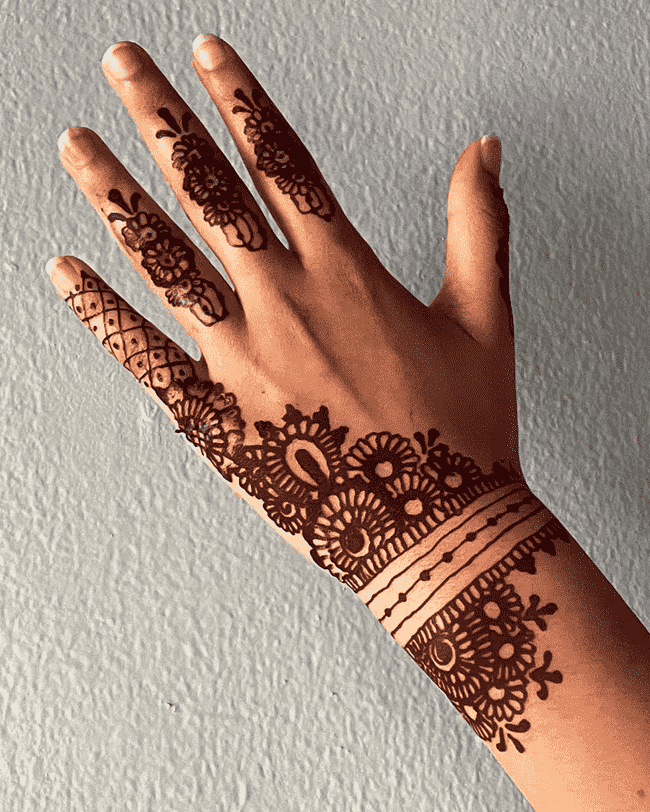 Comely Gurgaon Henna Design