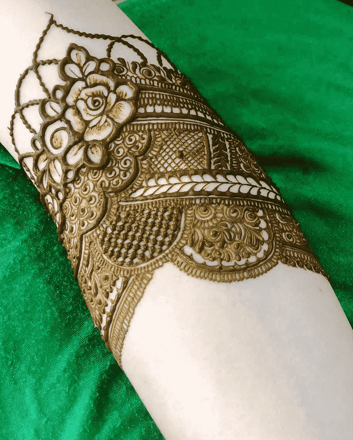 Refined Gurugram Henna Design