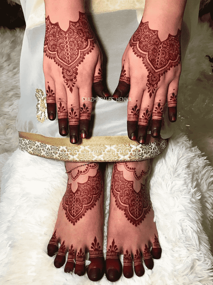 Admirable Guwahati Mehndi Design