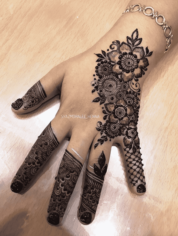 Appealing Guwahati Henna Design