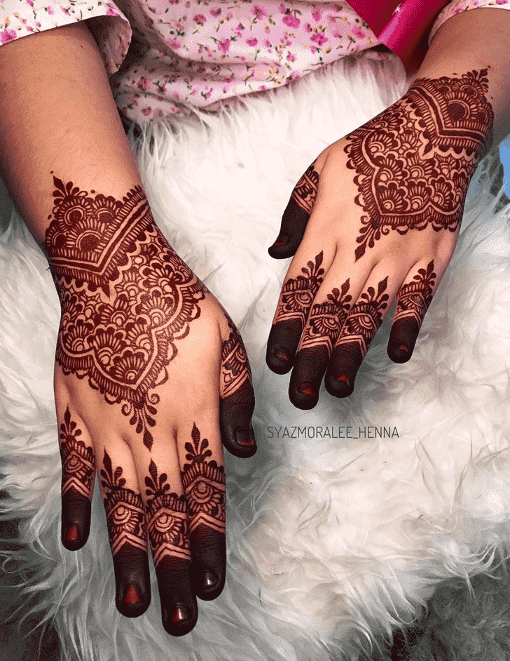 Pretty Guwahati Henna Design