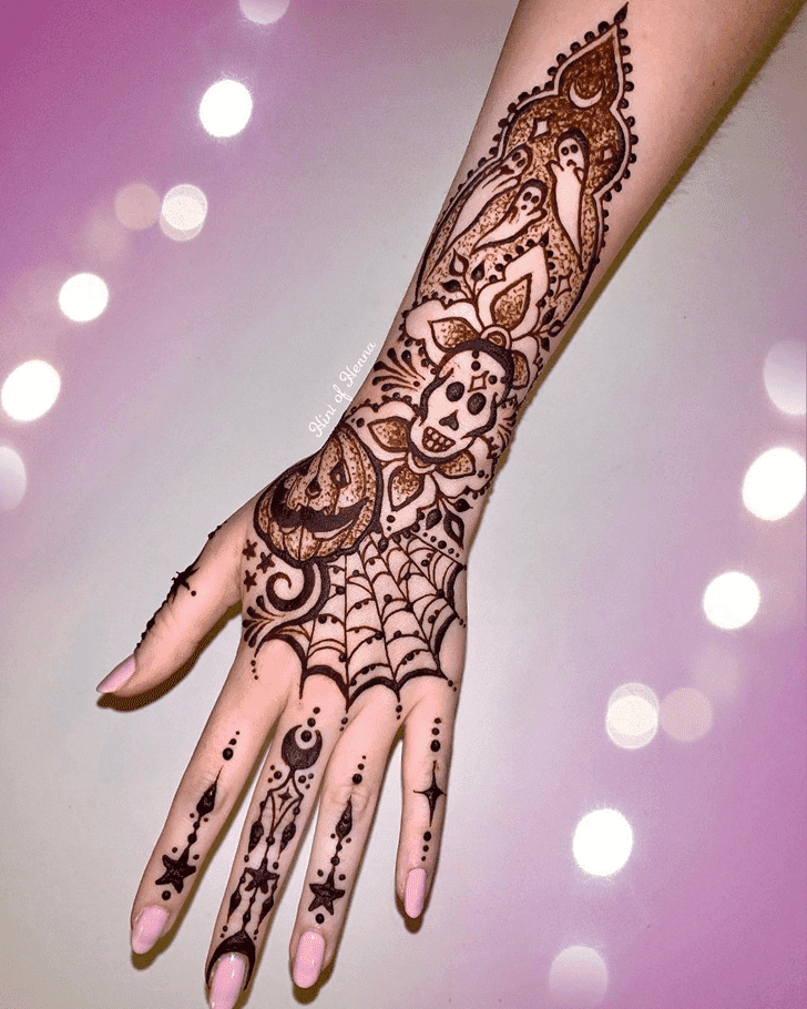 Lovely Halloween Henna Design