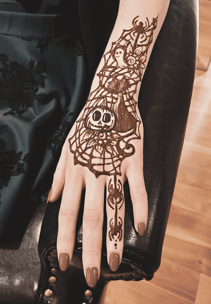 Nice Halloween Henna Design