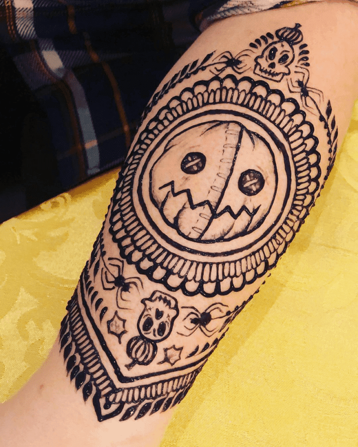 Splendid Halloween Henna Design