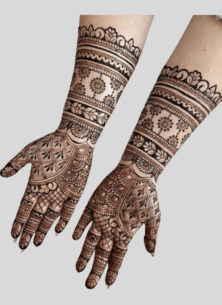 Enticing Hamburg Henna Design