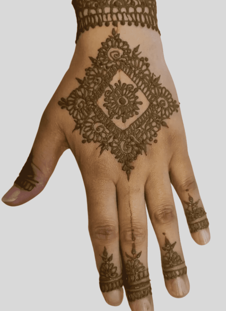 Shapely Hamburg Henna Design