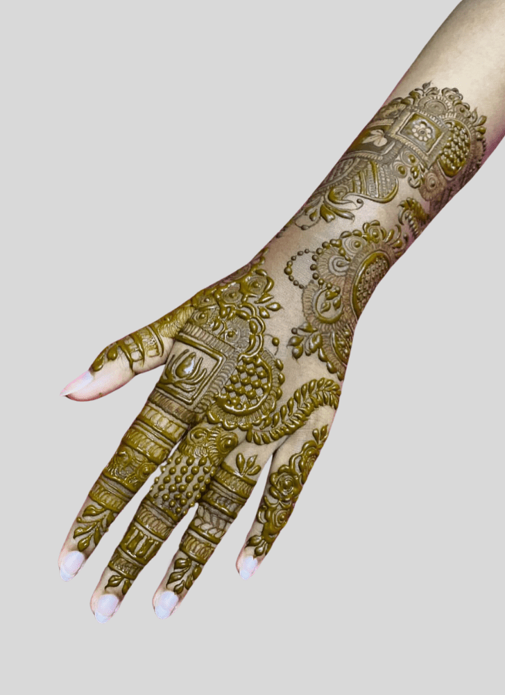 Enthralling Hand Finger Mehndi Design