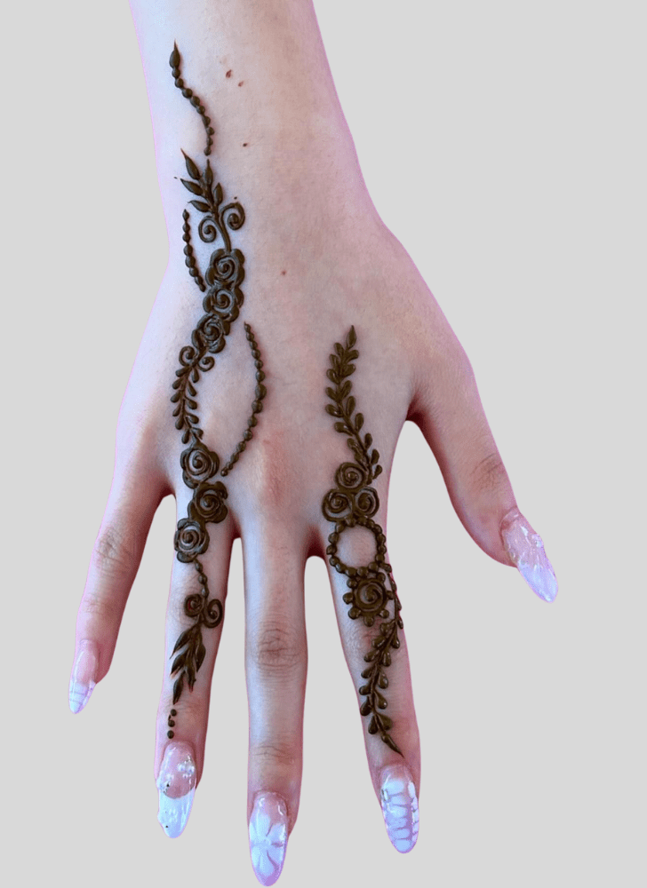 Fair Hand Finger Mehndi Design