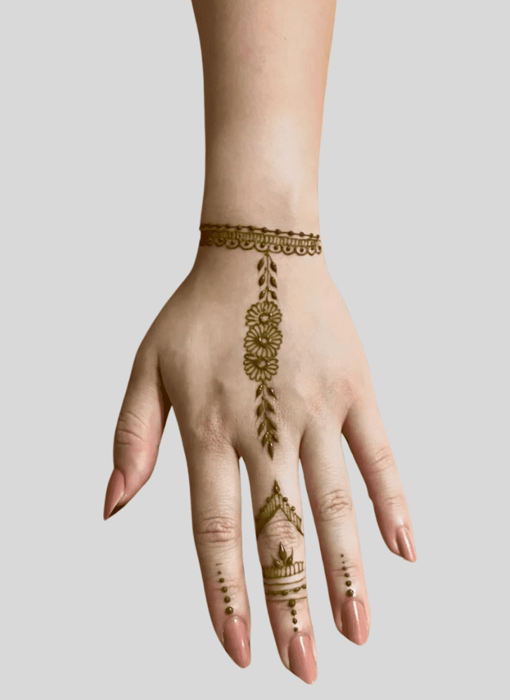 Shapely Hand Finger Mehndi Design