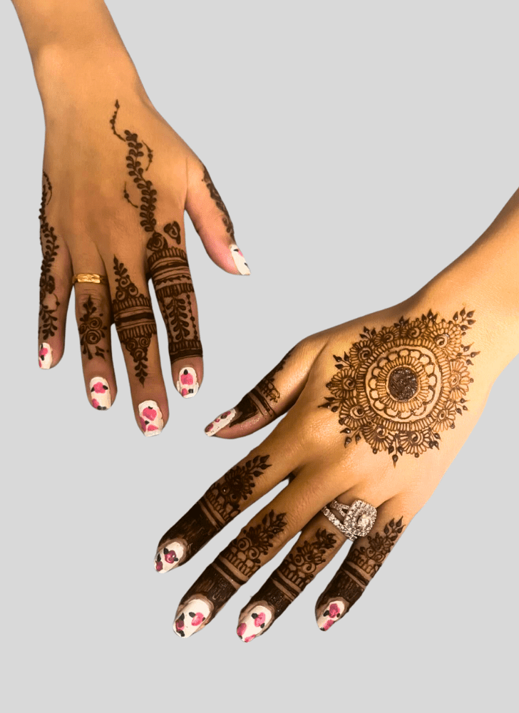 Bewitching Hard Henna Design