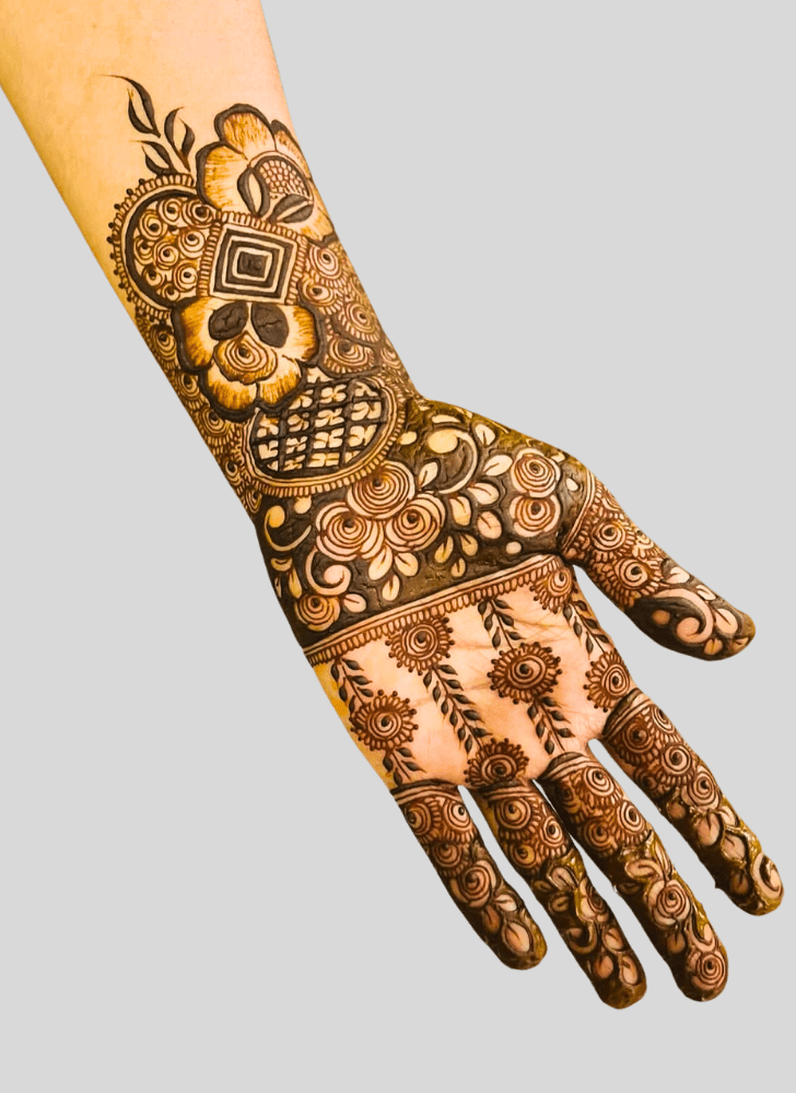 Inviting Hard Henna Design