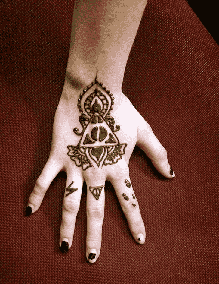 Pretty Harry Potter Henna Design