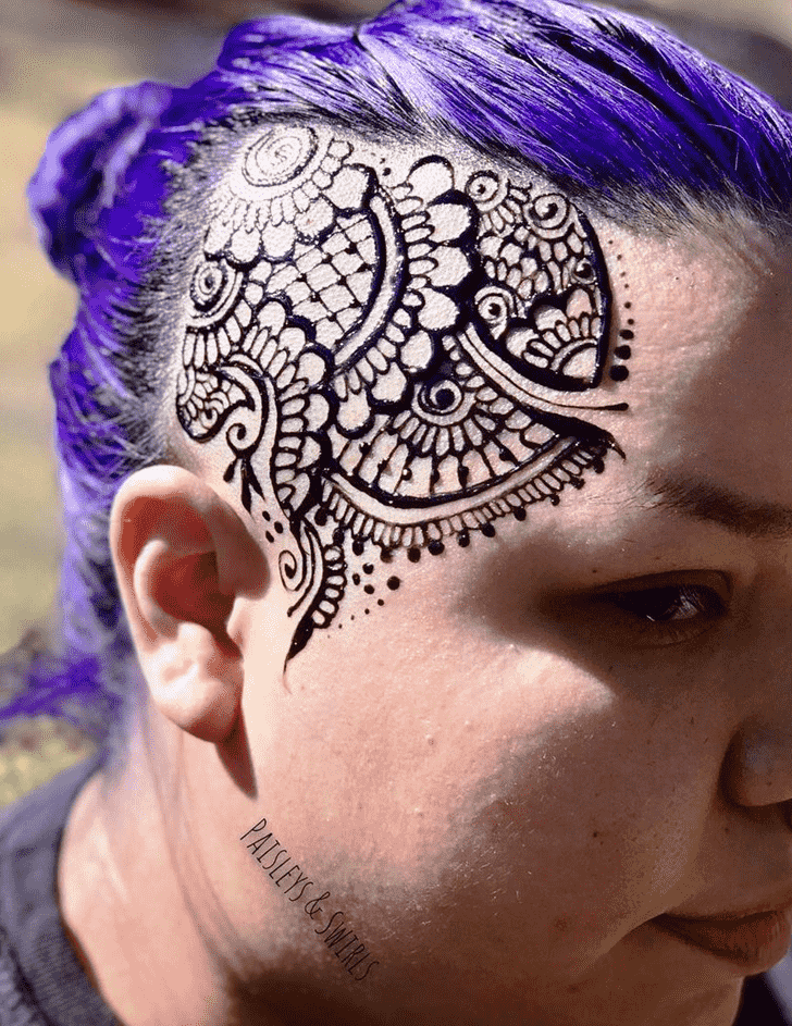 Resplendent Head Henna design