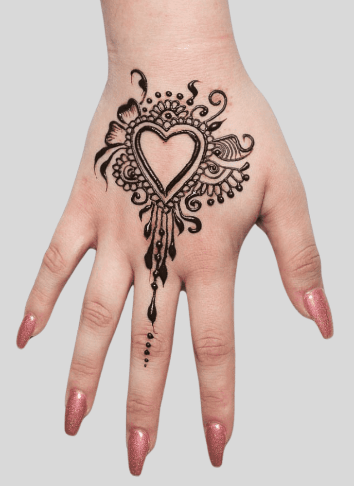 Mesmeric Heart Henna Design