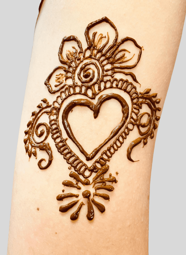 Superb Heart Henna Design