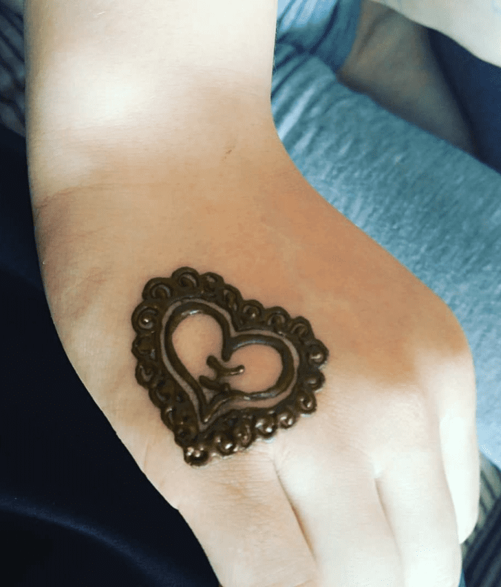 Gorgeous heart Henna on Back Hand