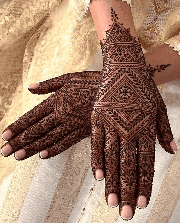 Captivating Heavy Henna Design