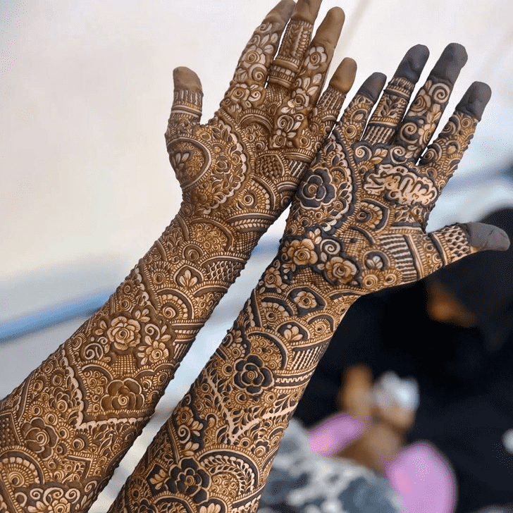 Radiant Heavy Henna Design