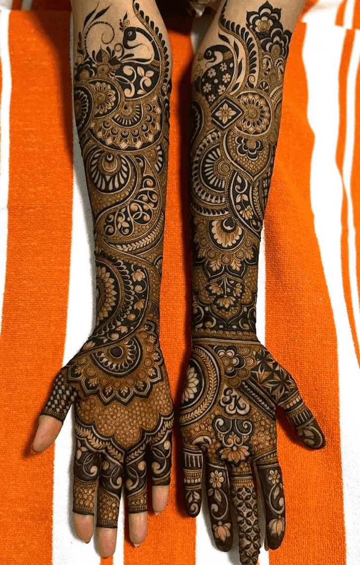 Slightly Heavy Henna Design