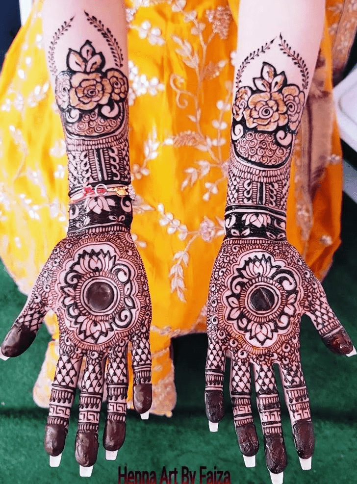 Superb Heavy Henna Design