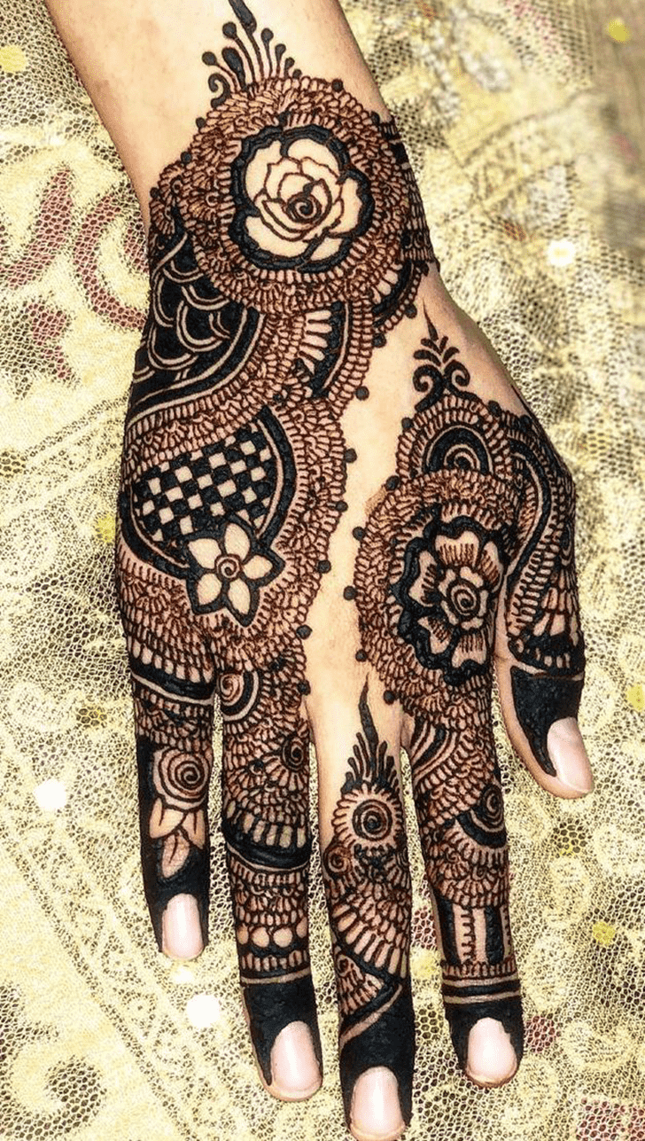 Wonderful Heavy Mehndi Design