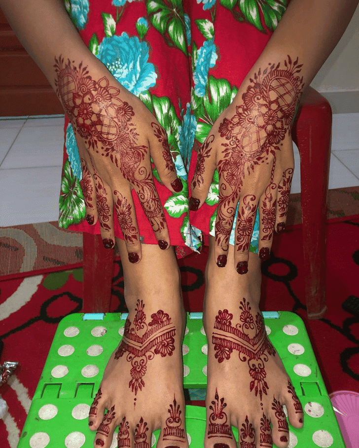 Magnificent Henna Design