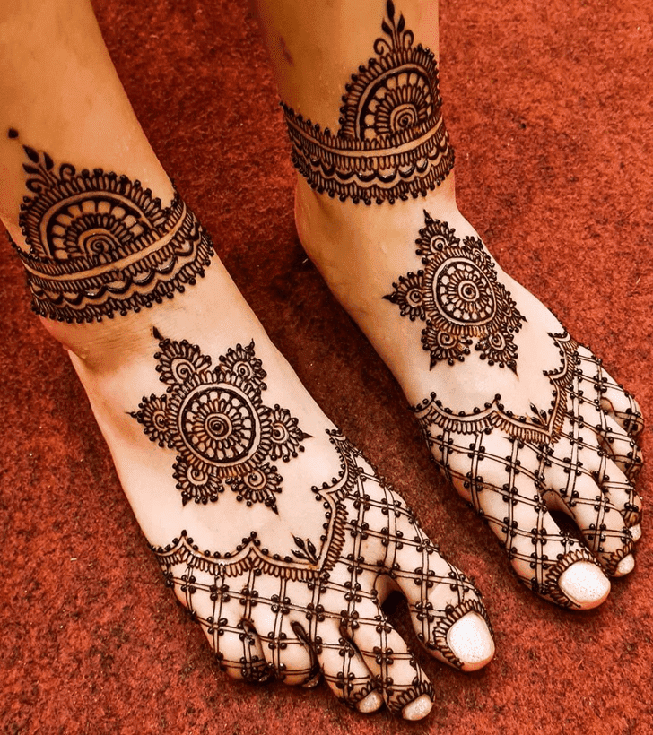 Radiant Henna Design