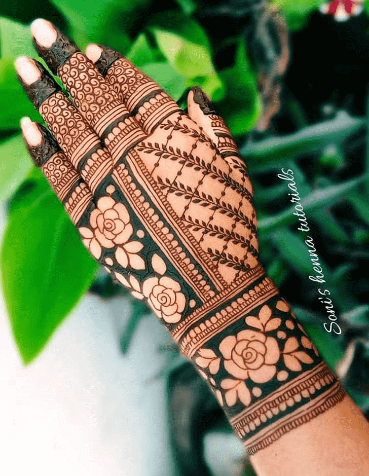 Radiant Helsinki Henna Design