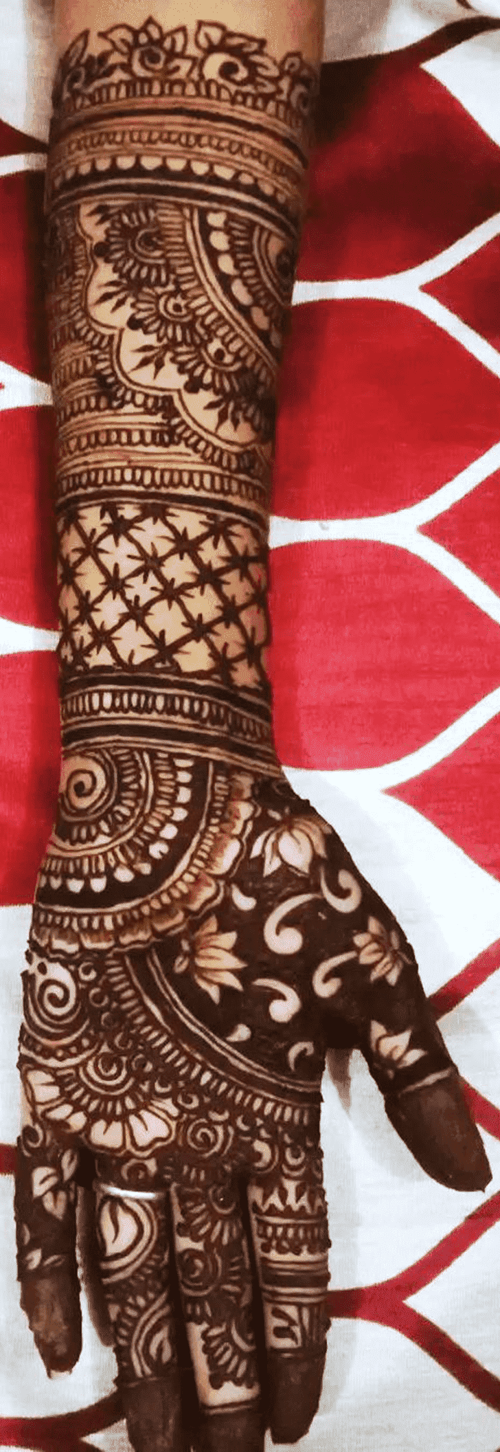 Pretty Henna Modern Bride Henna Design