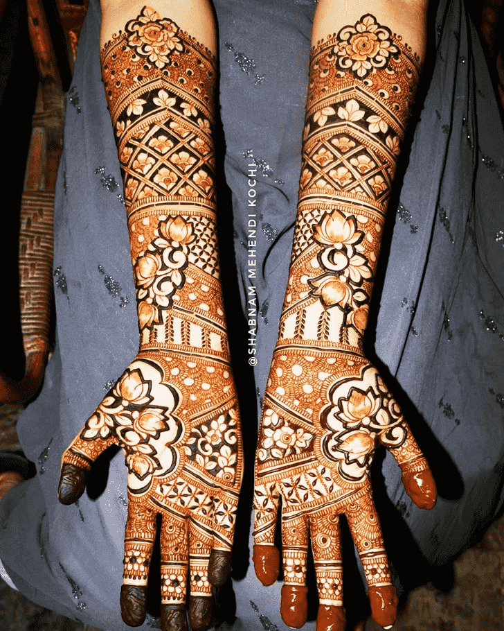 Grand Holi Henna Design