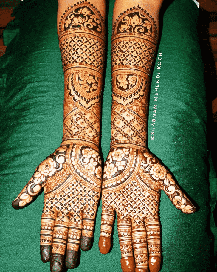 Stunning Holi Henna Design