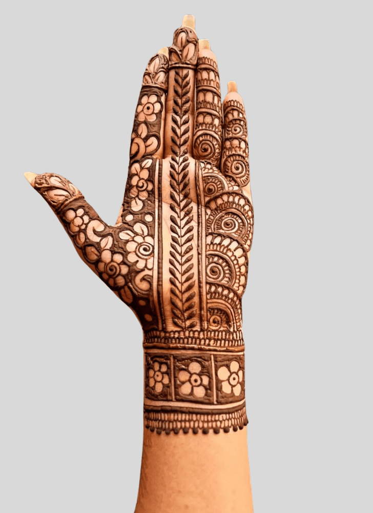 Captivating Holiday Henna Design