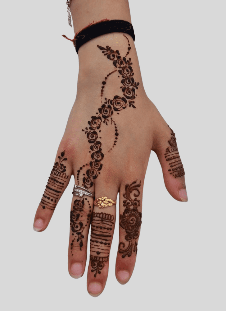 Enticing Holiday Henna Design