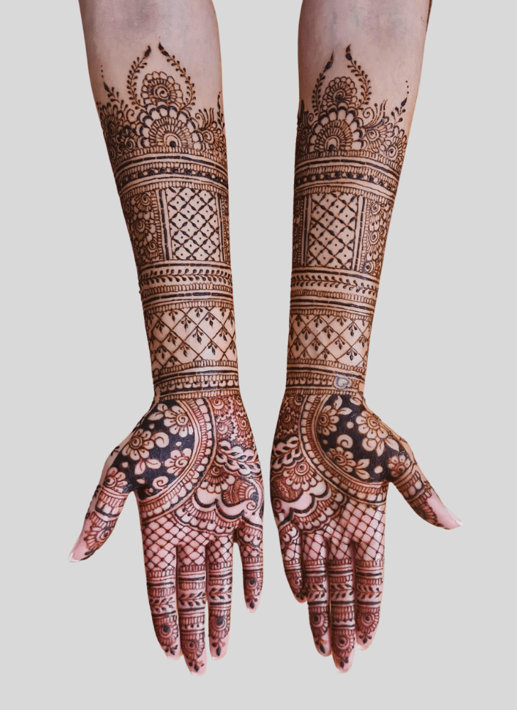 Exquisite Holiday Henna Design