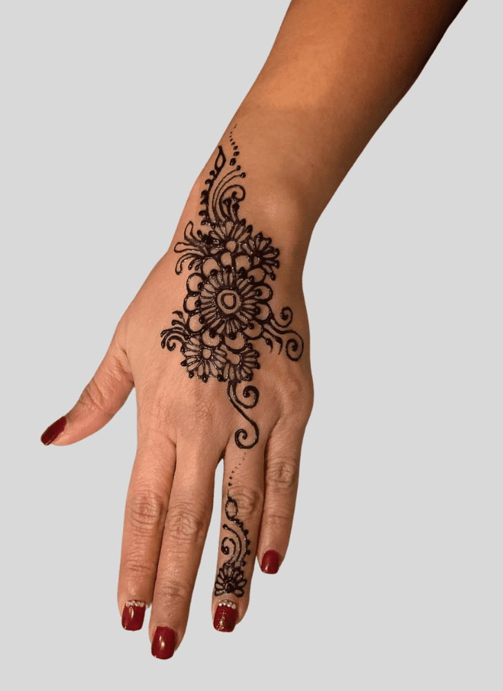 Fascinating Holiday Henna Design