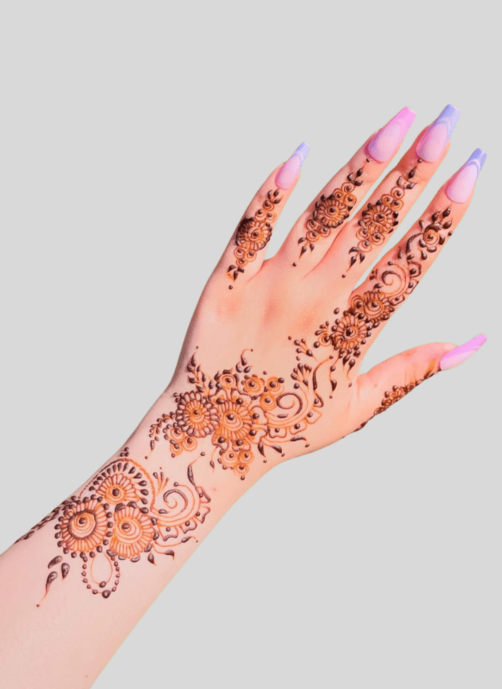 Good Looking Holiday Henna Design