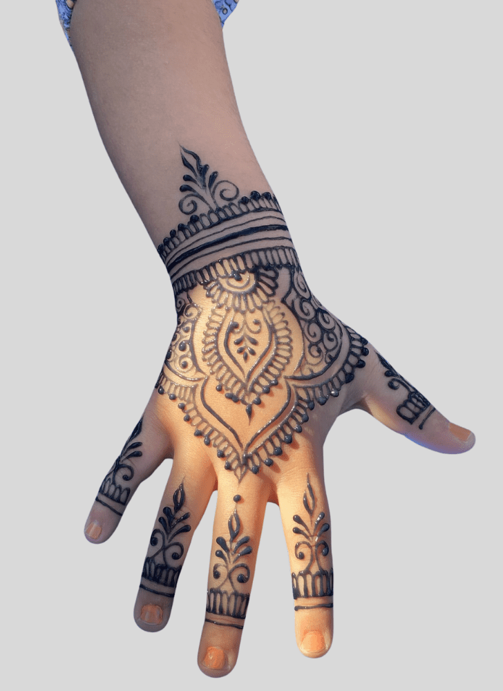 Pretty Holiday Henna Design