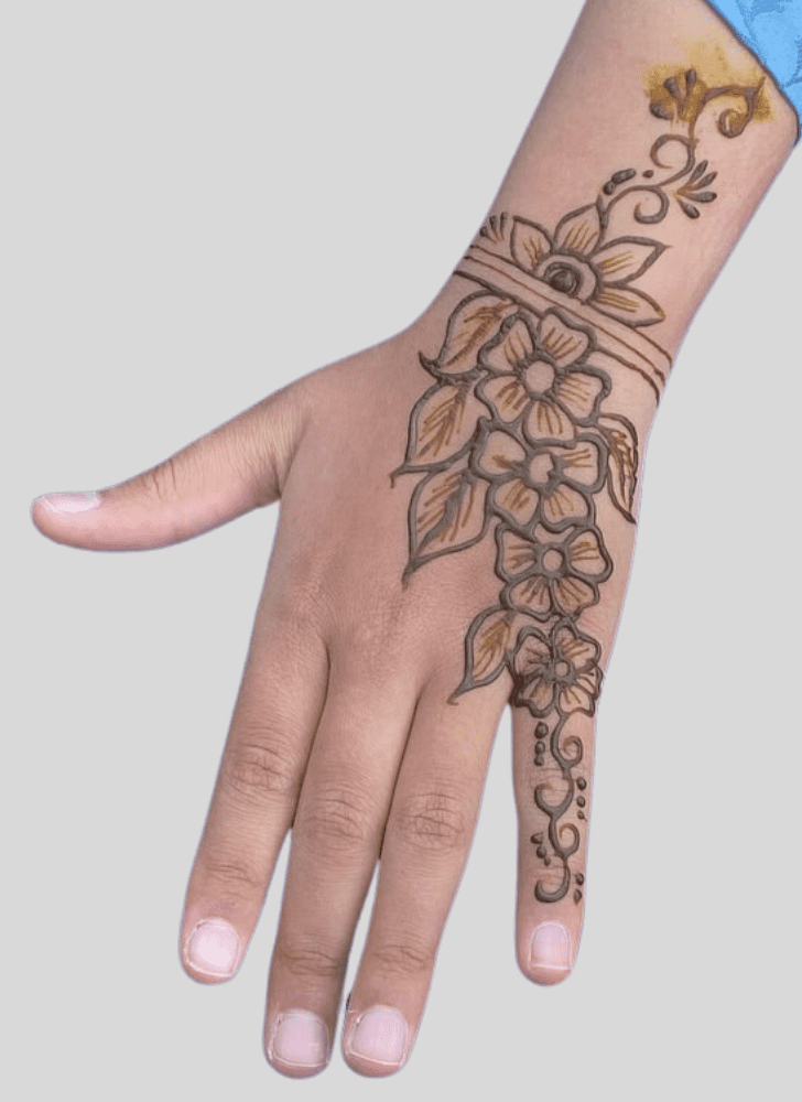 Shapely Holiday Henna Design