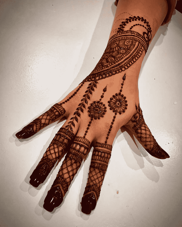 Fair Hollywood Henna Design