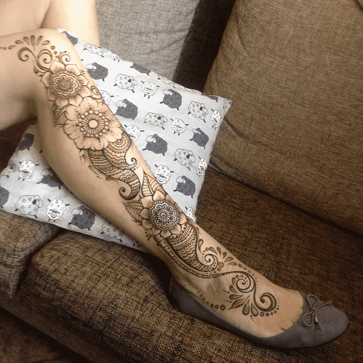 Adorable Hot Henna Design