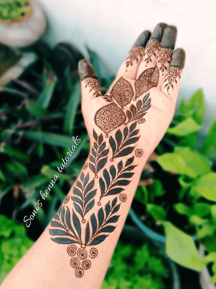 Slightly Illinois Henna Design